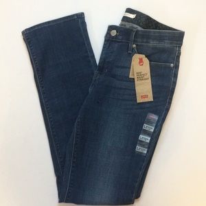 525 Perfect Waist Straight Jeans